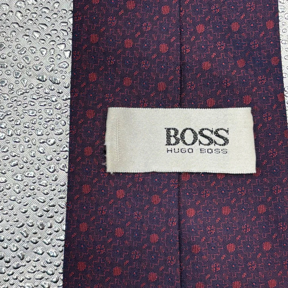 BOSS‎ Hugo Boss Mens Silk Tie Burgundy Red Micro Geometric Pattern Luxury Formal
